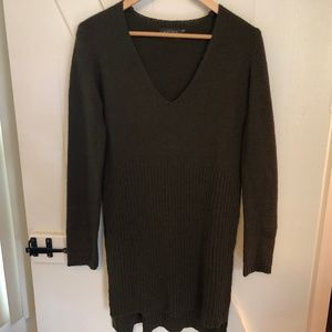 ASTR (Nordstrom) Long Tunic in Olive - Size S